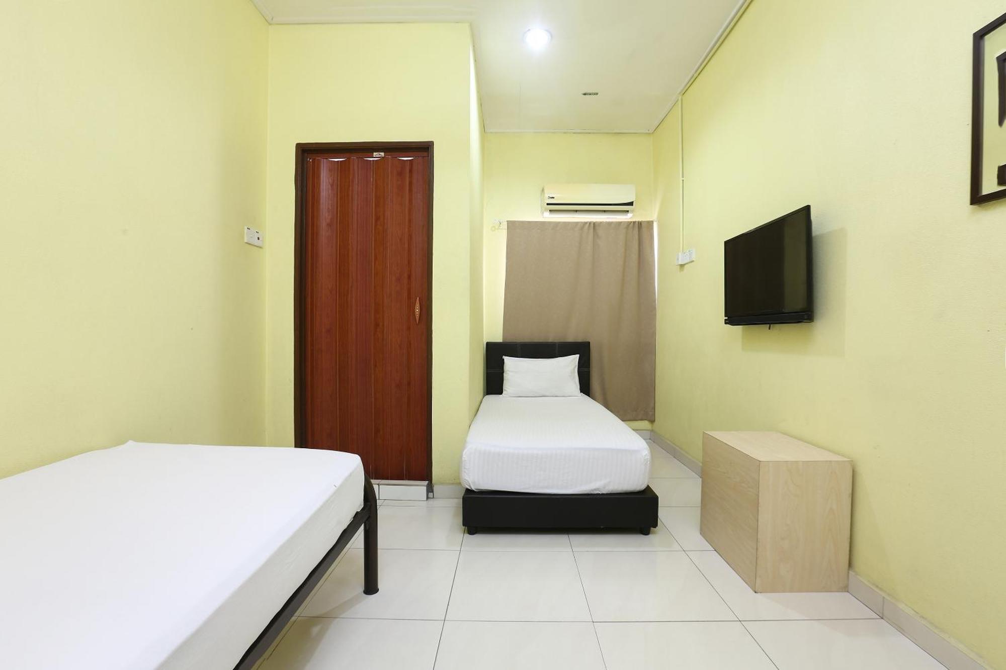 Oyo 89925 Innap Kota Bharu Exterior foto